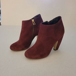 STEVE MADDEN Suede Panelope Booties Ankle Boot Color Wine SIZE 6